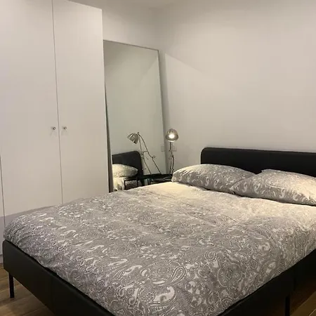 Loft Luxe Republique Apartment